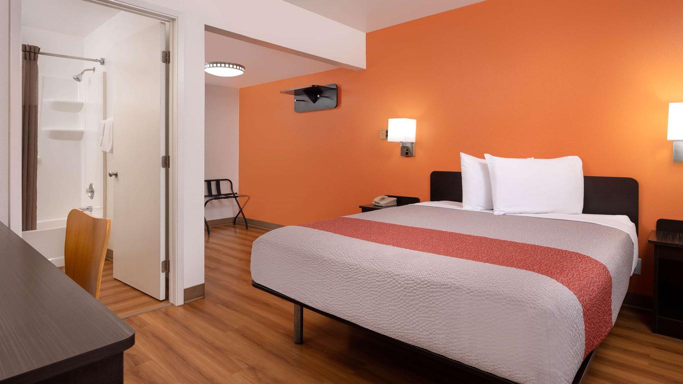 Motel 6 Santa Maria