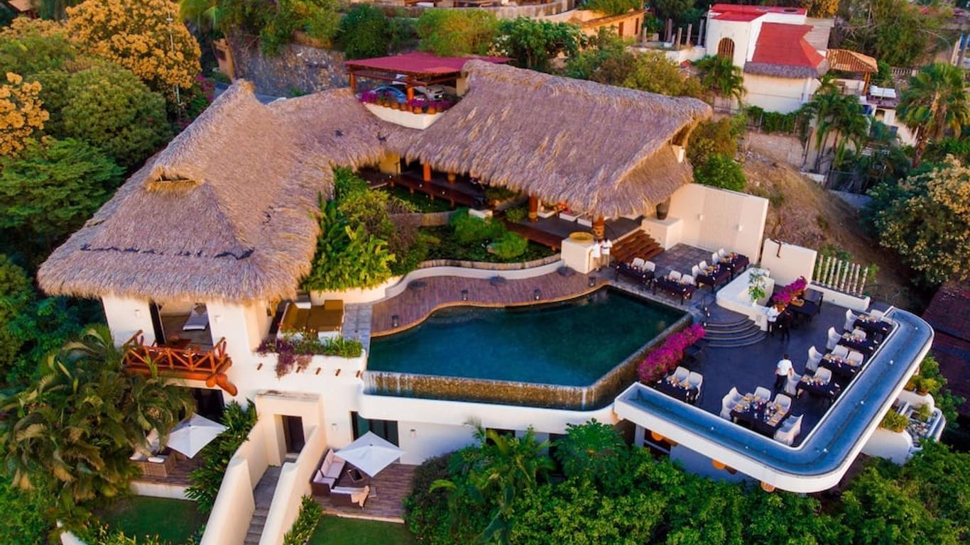 Tentaciones Hotel & Lounge Pool - Adults Only