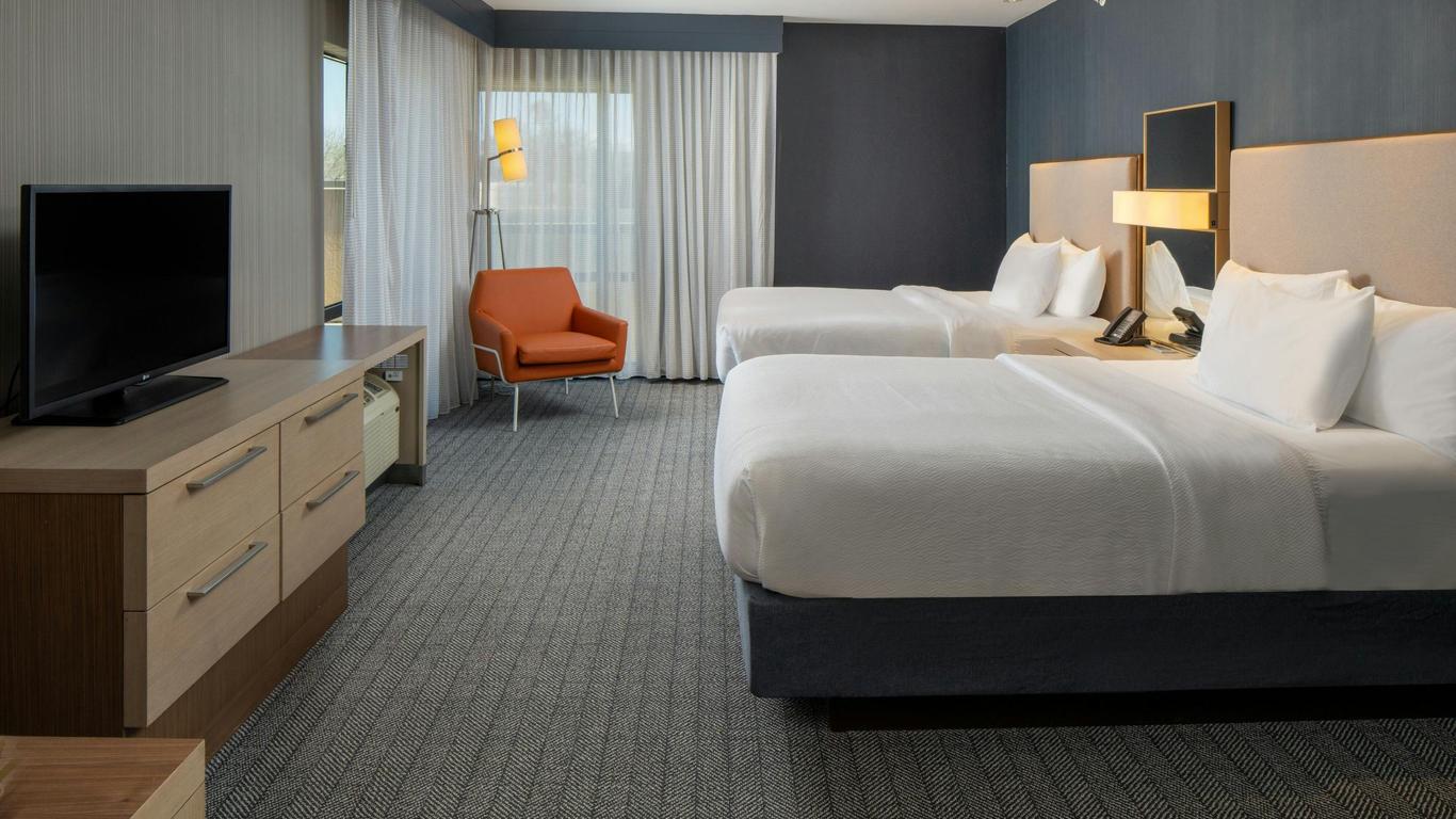 Courtyard by Marriott Jackson Airport/Pearl