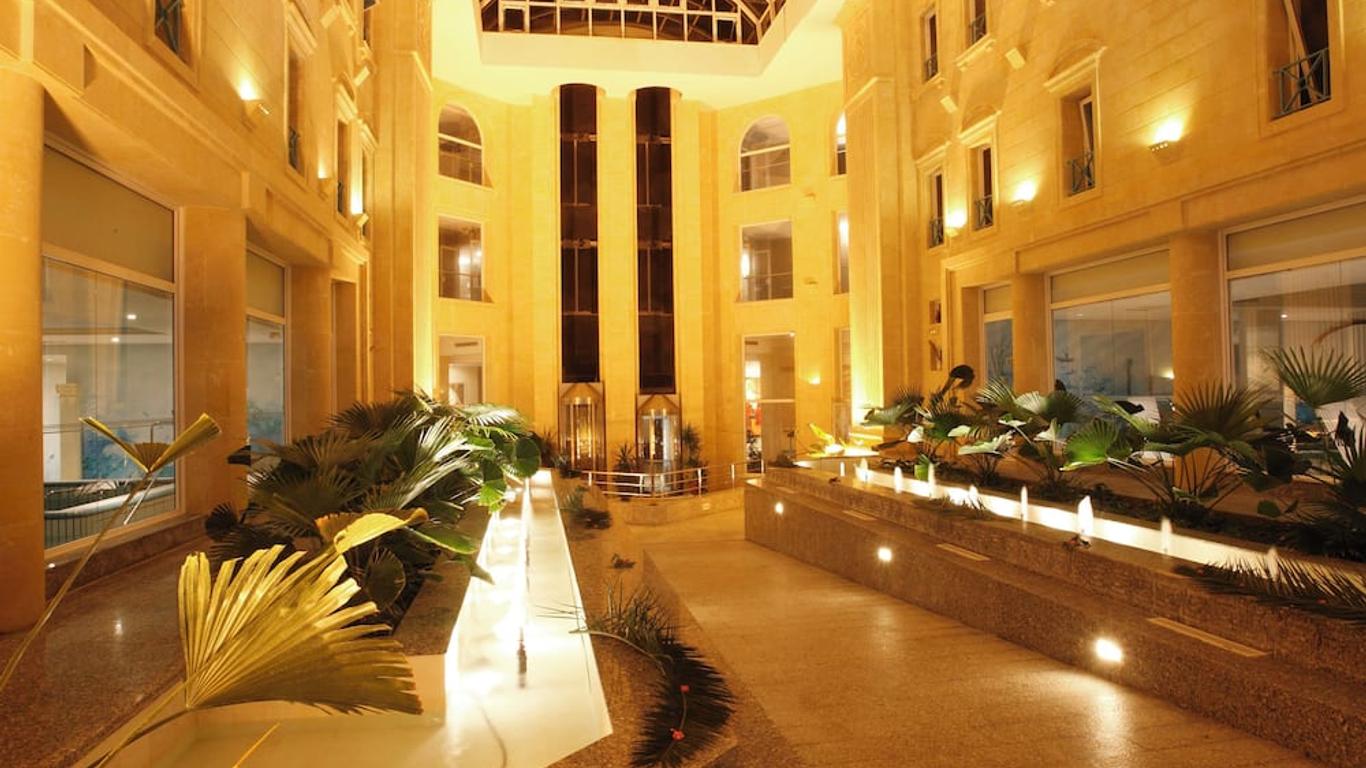 Nahrawess Hotel & Spa Resort