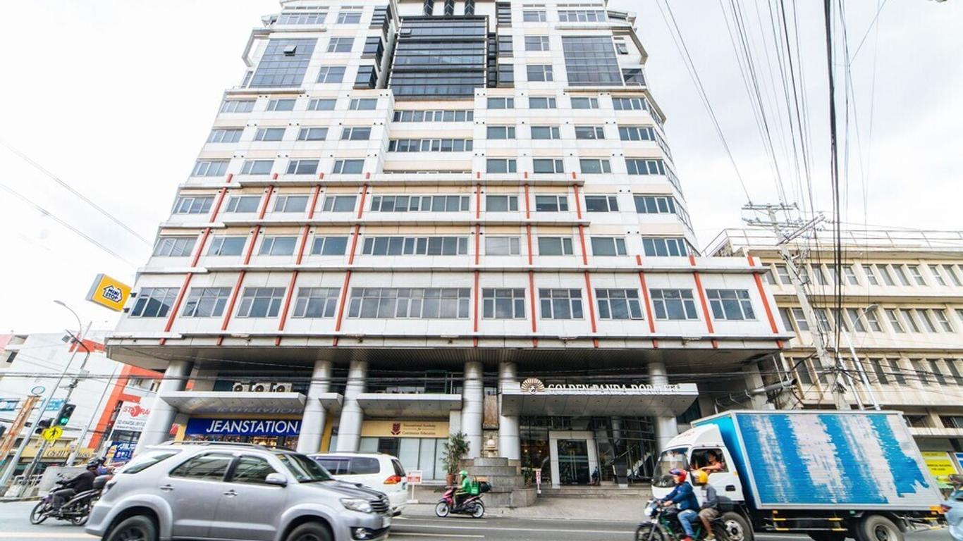 Golden Panda Dormtel