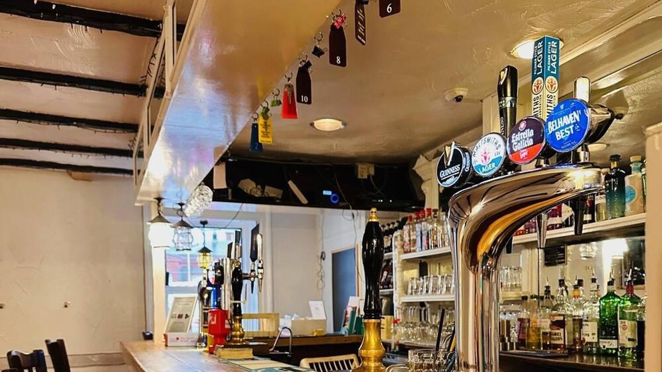 Balmoral Hotel