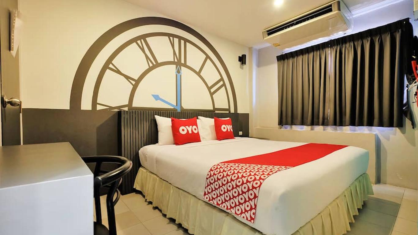 OYO 501 At Night Hostel