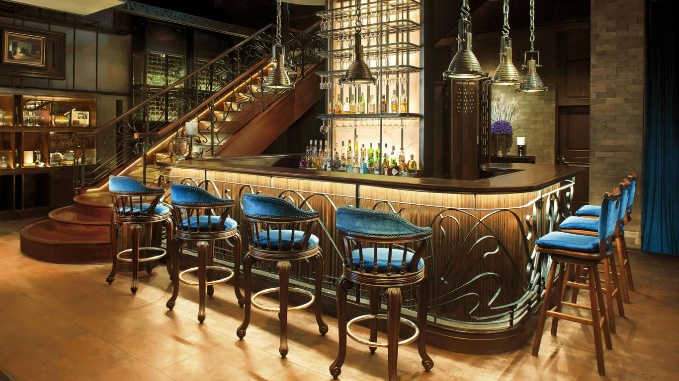 Hotel Muse Bangkok, Autograph Collection