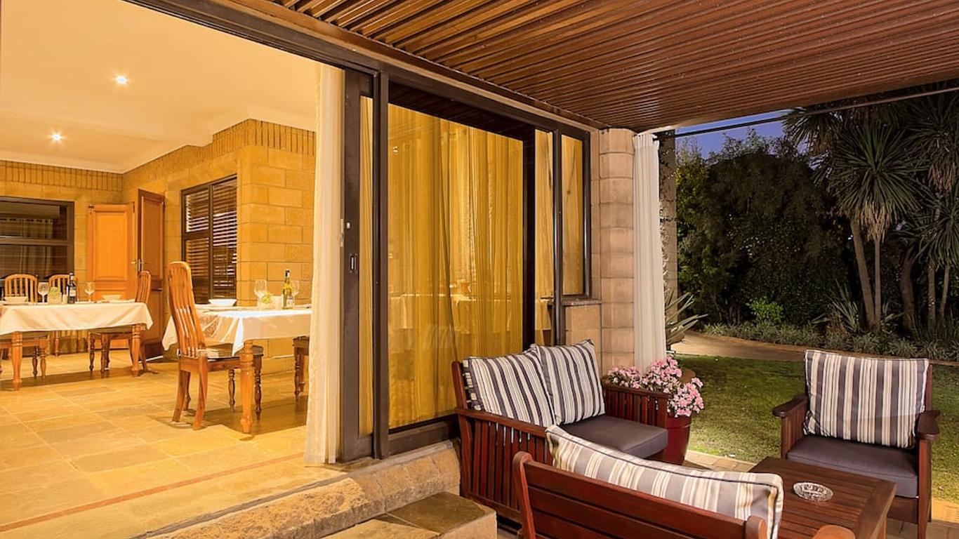 Centurion Golf Suites Boca Walk