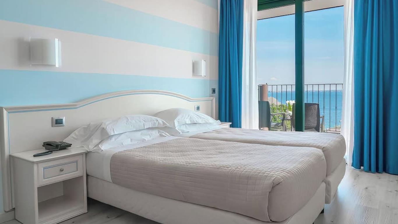 Ahg Riva Del Sole Hotel - Adults Only