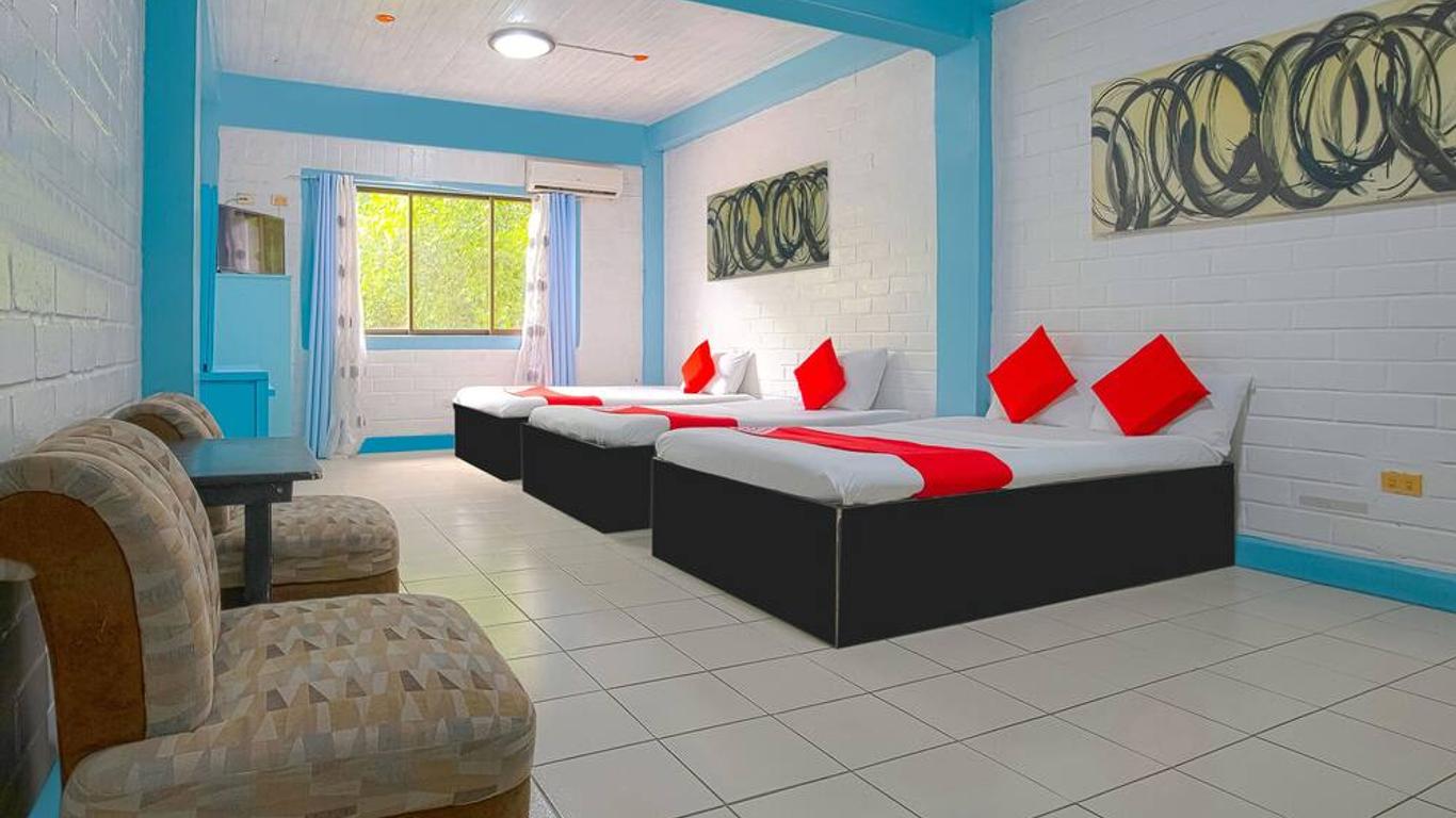 RedDoorz @ La Maria Pension And Tourist Inn