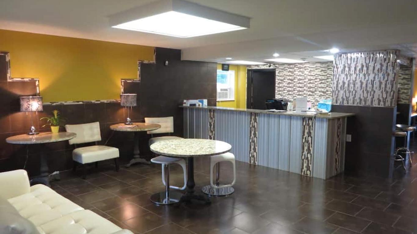 Riverside Suites