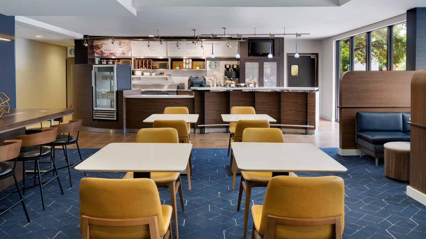 Courtyard by Marriott Austin South