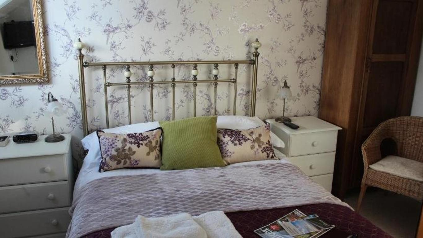 Ivy Bank Guest House - Room Only