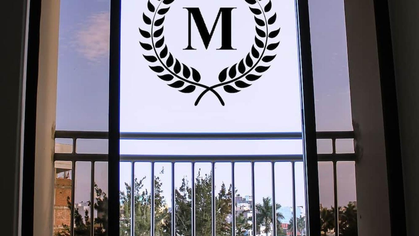Musky Hs & Suites