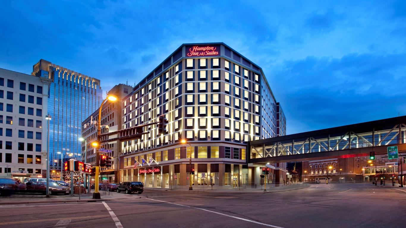 Hampton Inn & Suites Minneapolis/Downtown