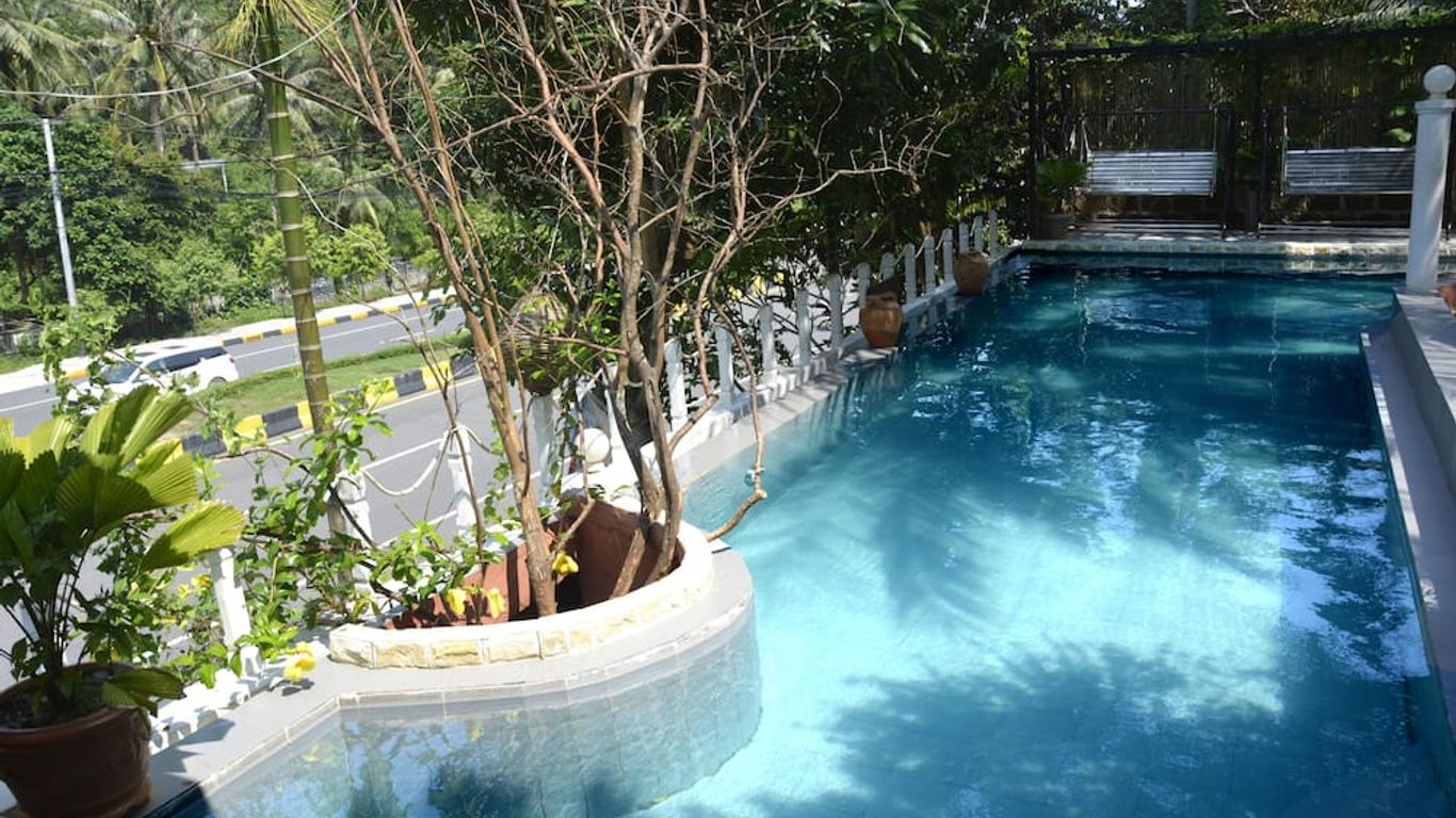 Tropical Hill Kep
