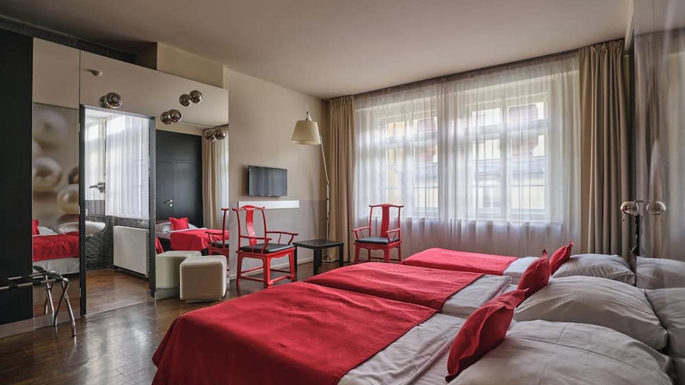 Perla Hotel