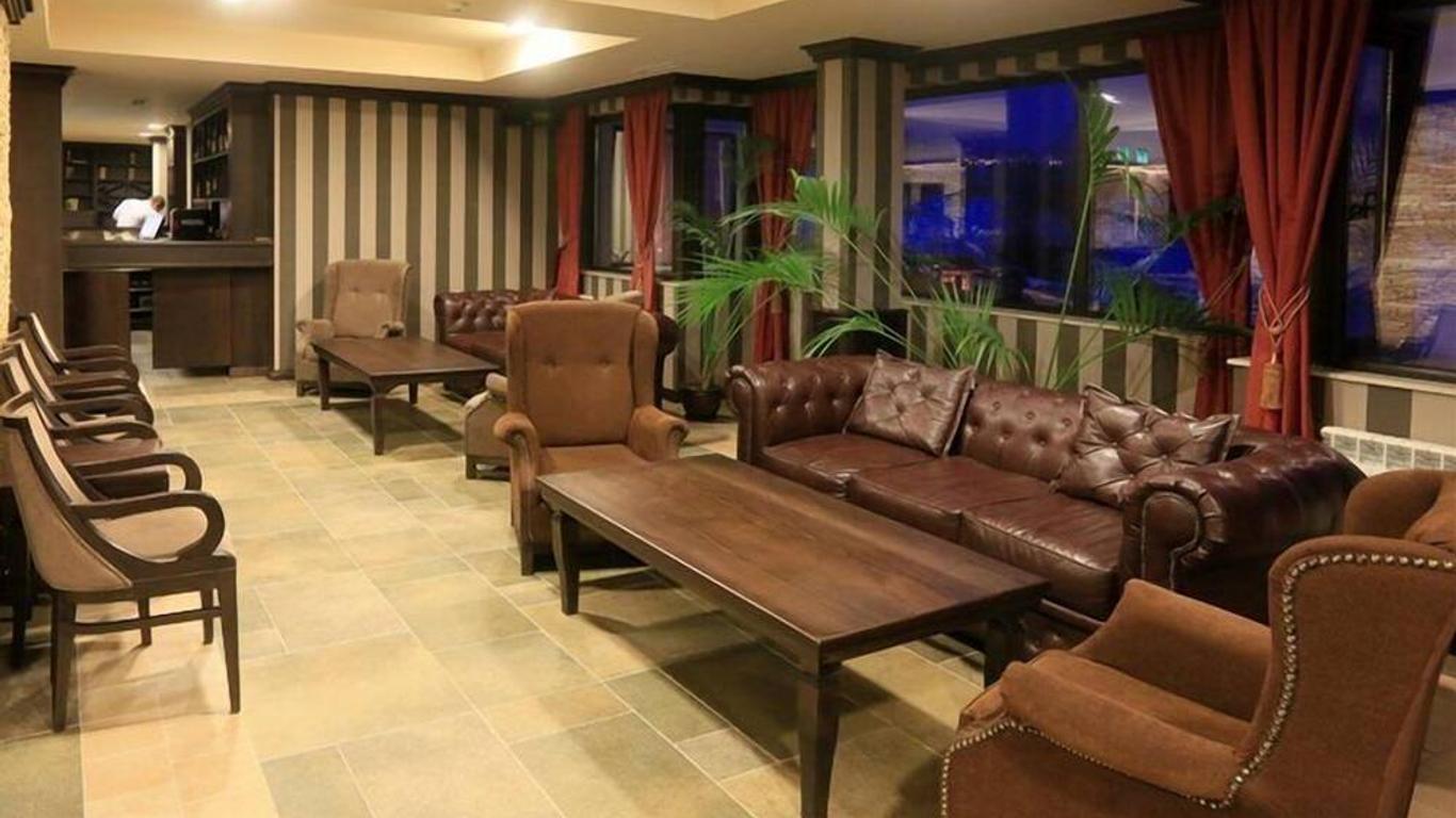 Royal Park Hotel & Apartments