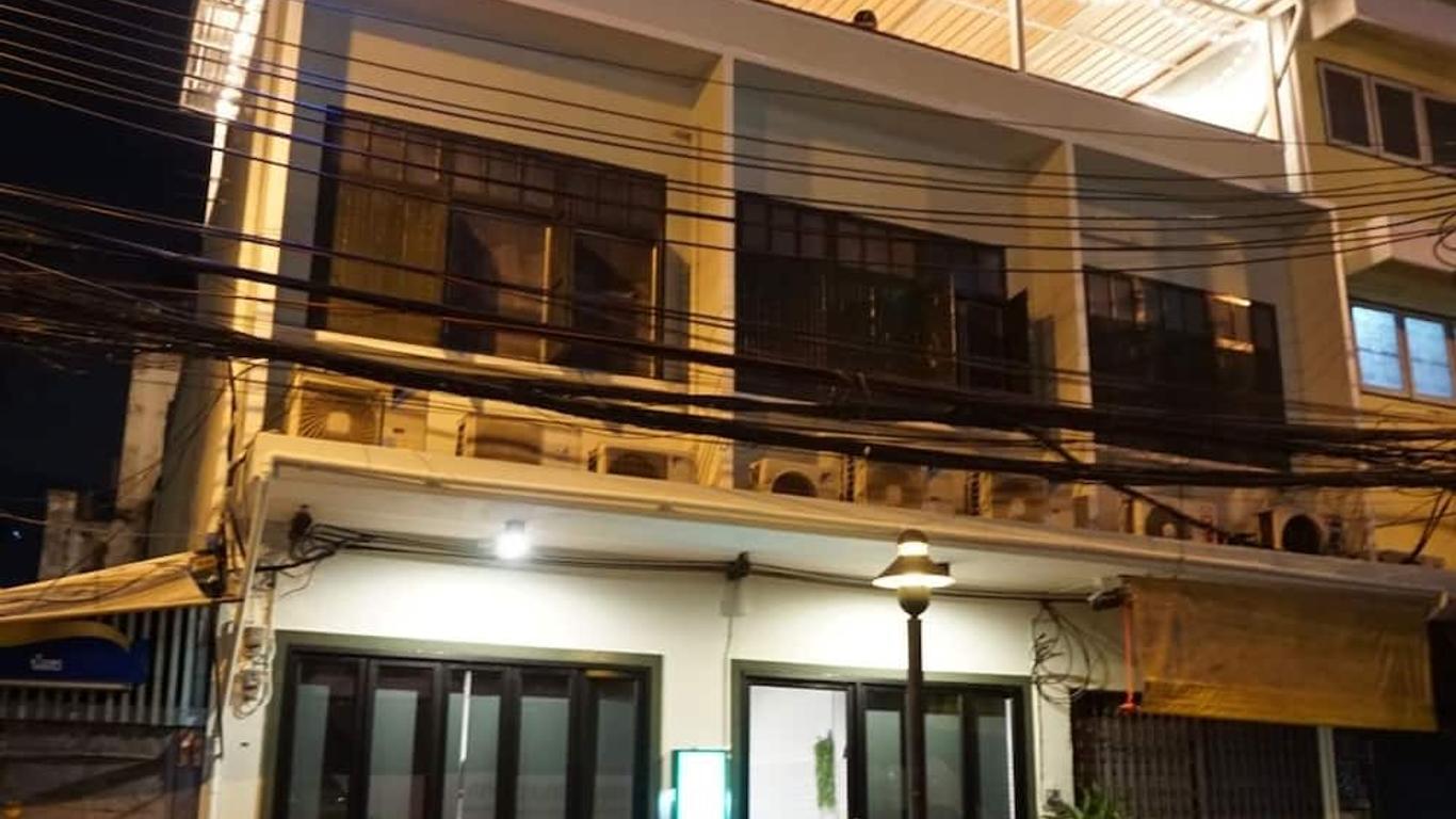 Krit Hostel