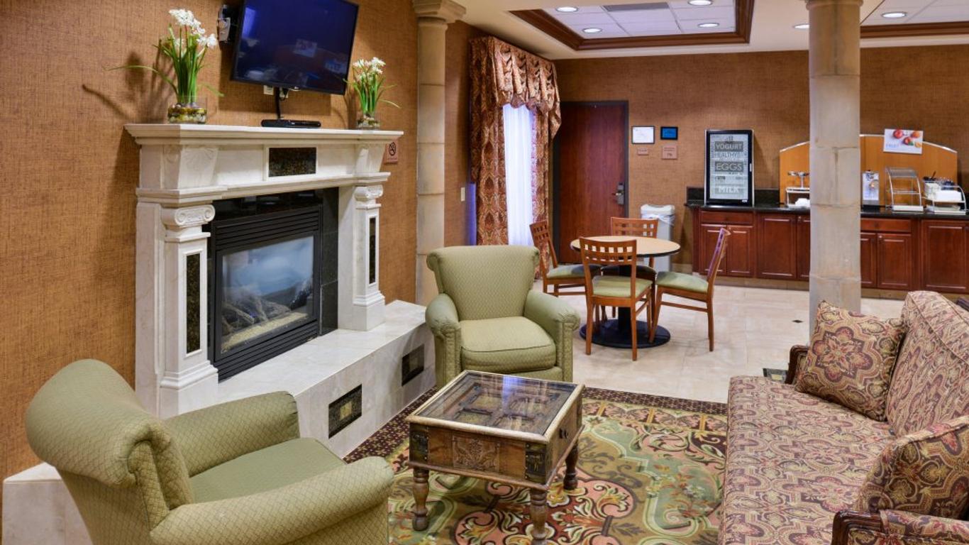 Holiday Inn Express Hotel & Suites Las Cruces, An IHG Hotel