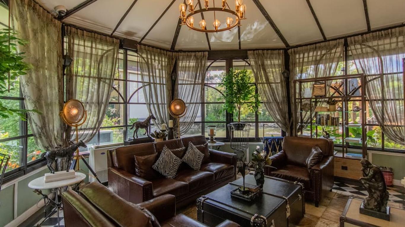Rancho Charnvee Khaoyai