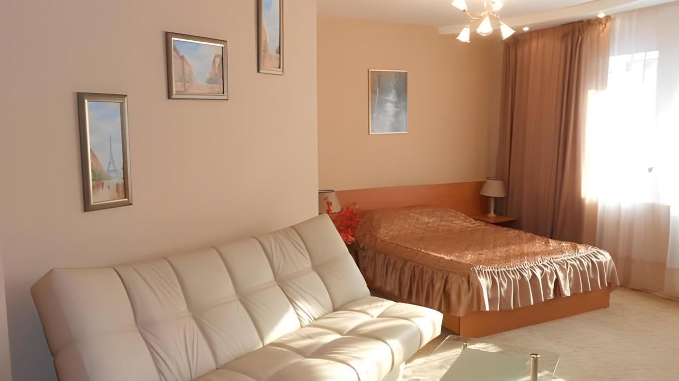 7 Kholmov Hotel