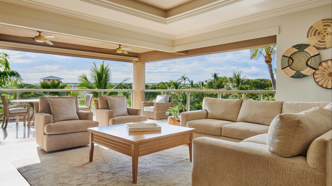 Ho olei at Grand Wailea
