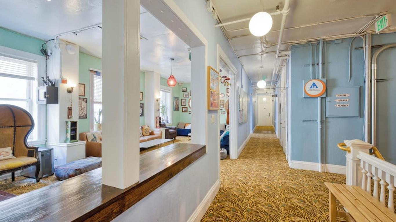 Hi San Francisco Downtown Hostel