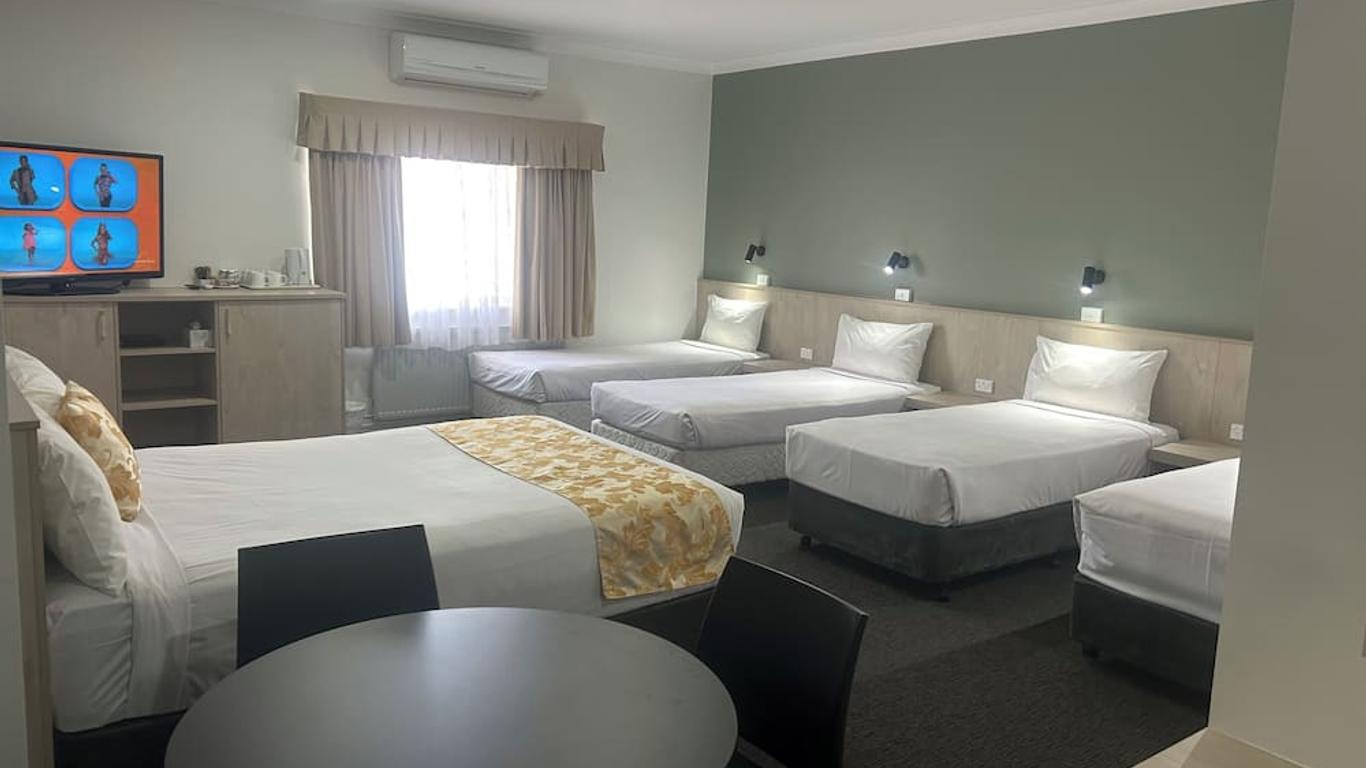 Country Lodge Motor Inn