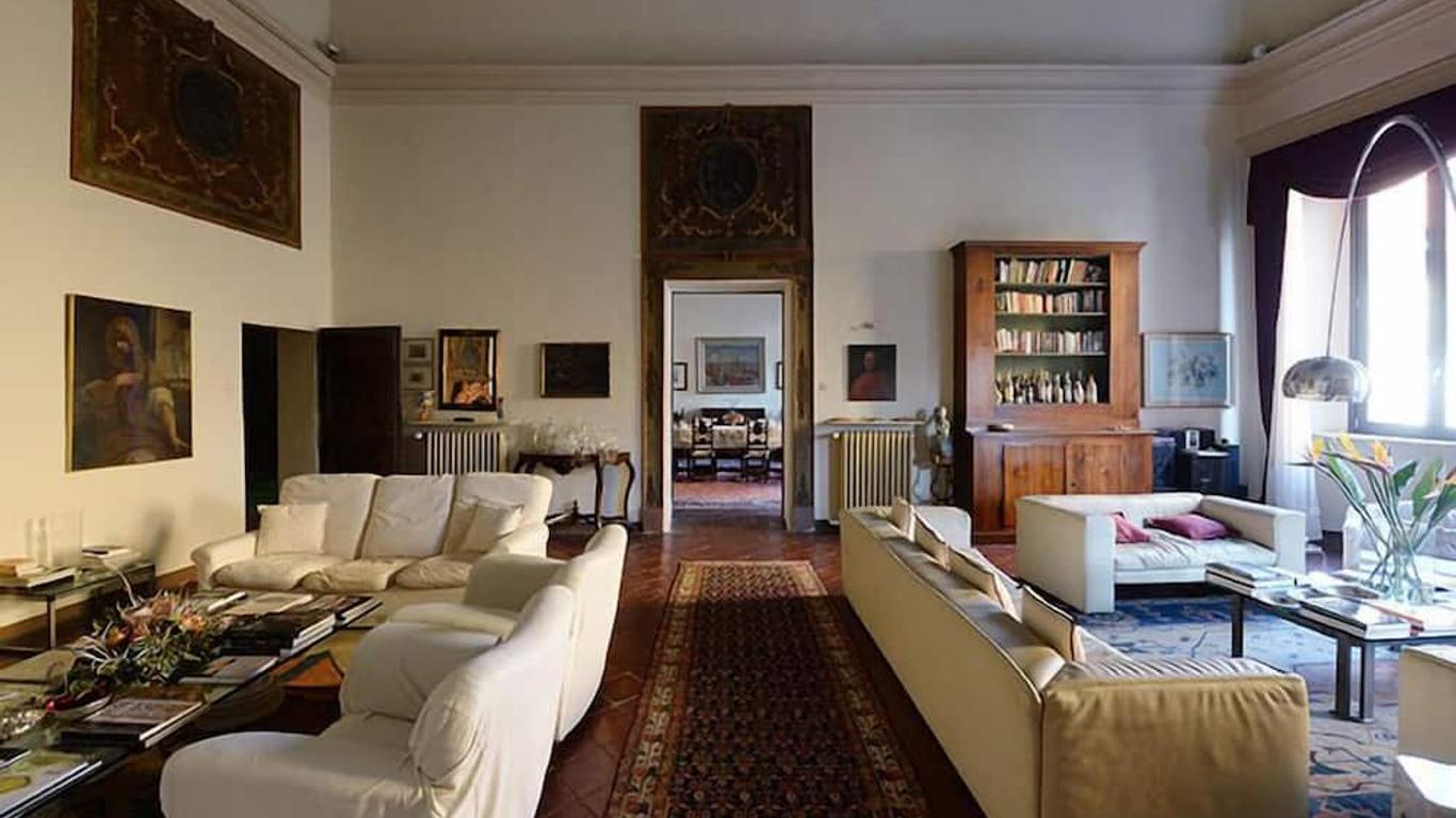 Palazzo Arrivabene B&B