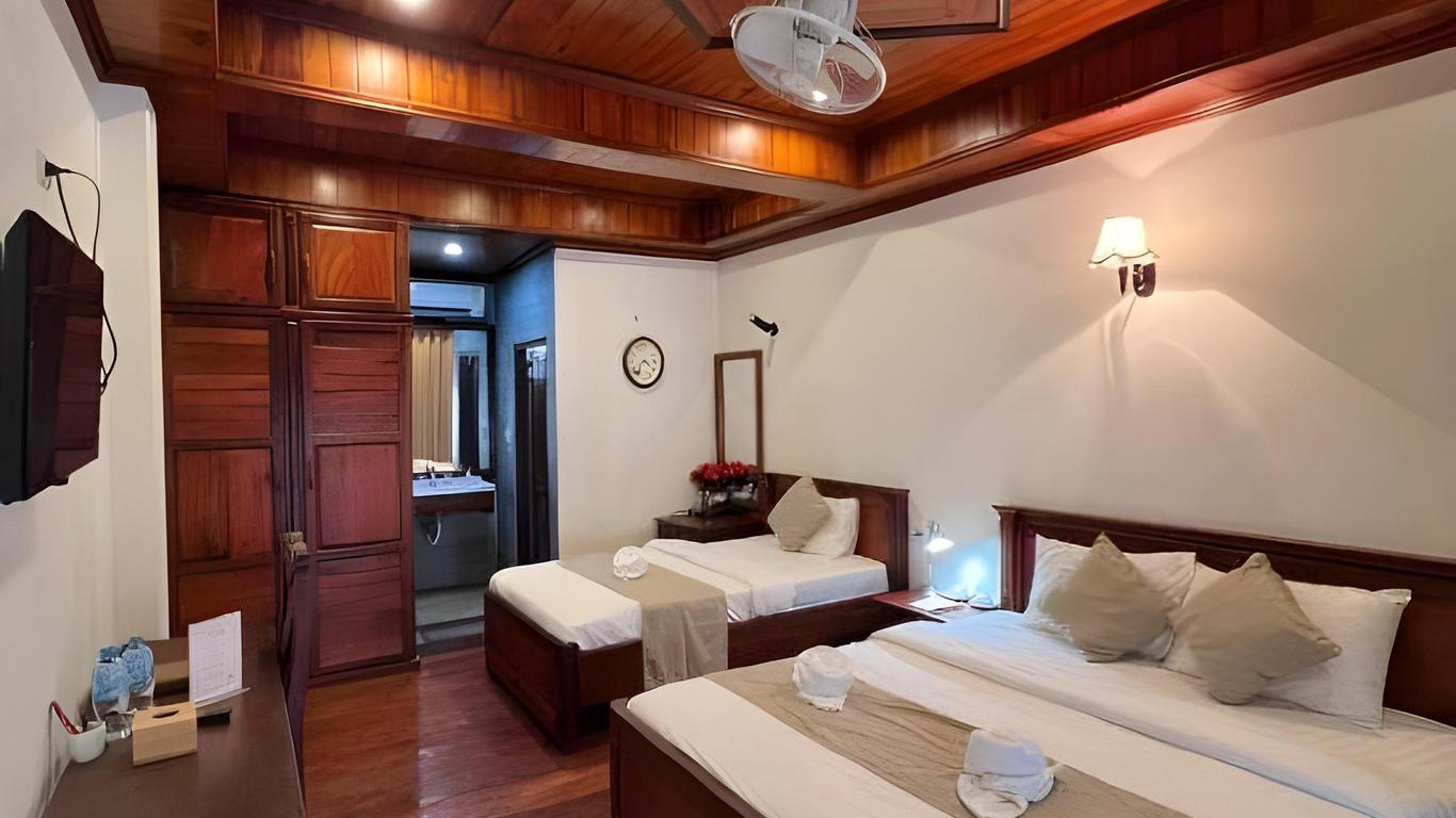 Chaluenxay Villa