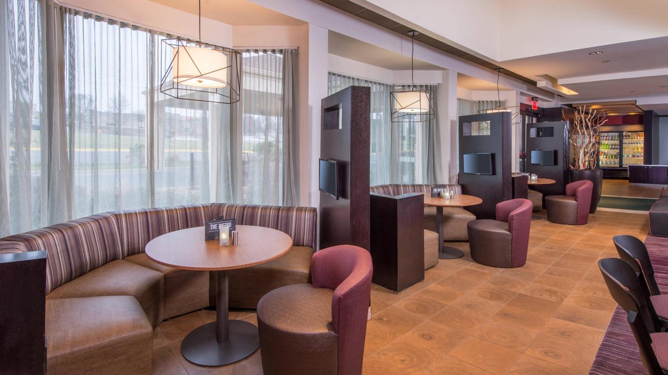 Courtyard by Marriott Fairfax Fair Oaks