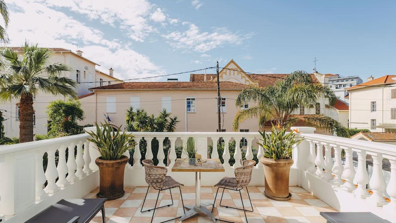 Hôtel Juan Beach
