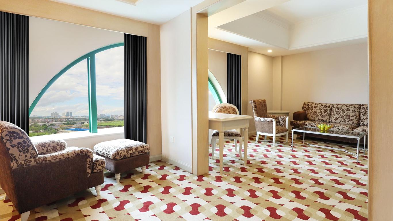Berjaya Waterfront Hotel