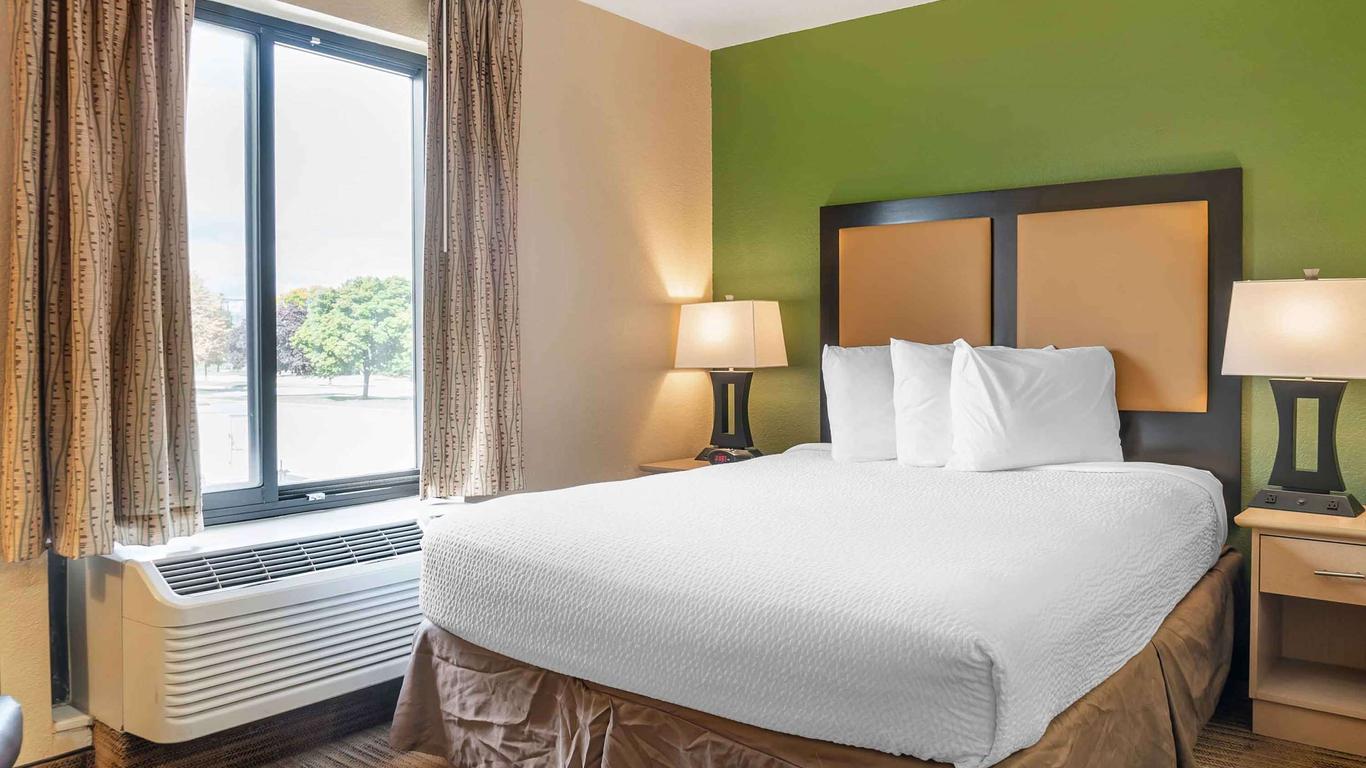 Extended Stay America Select Suites - Detroit - Warren