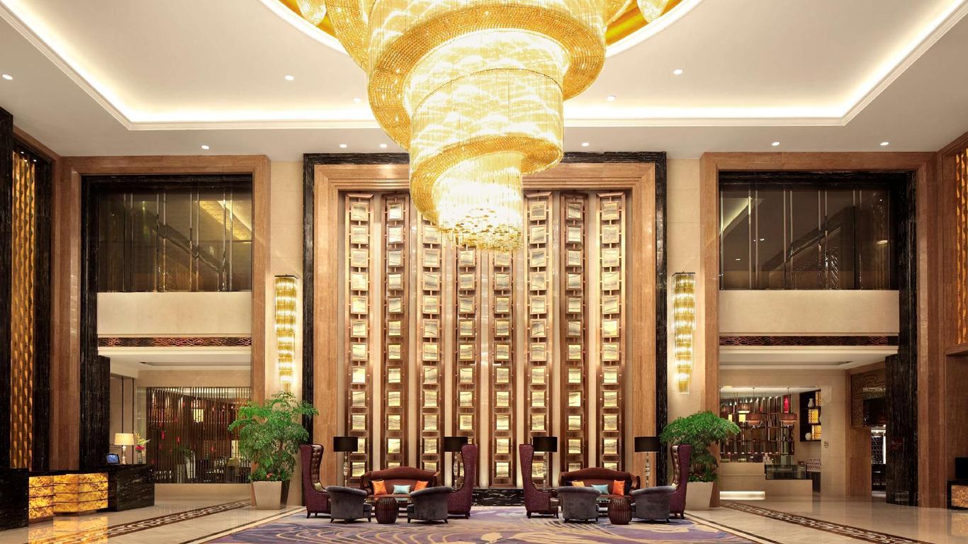 Doubletree By Hilton Charlotte Uptown