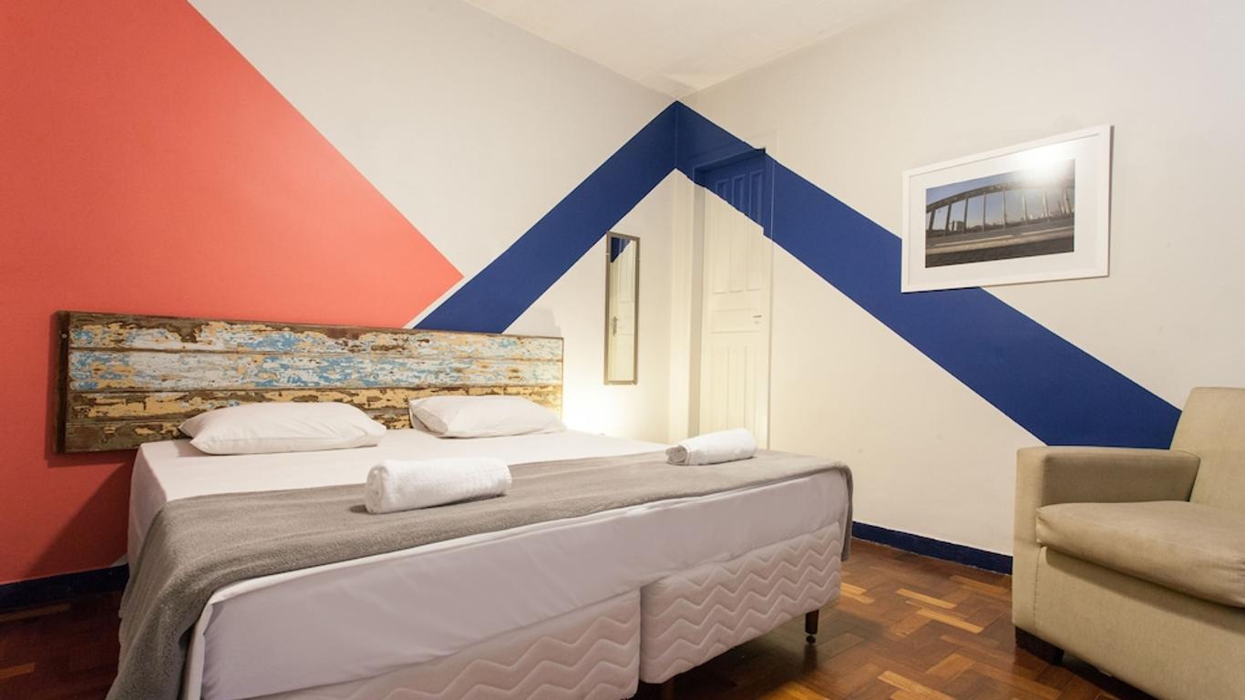 Hostel 300