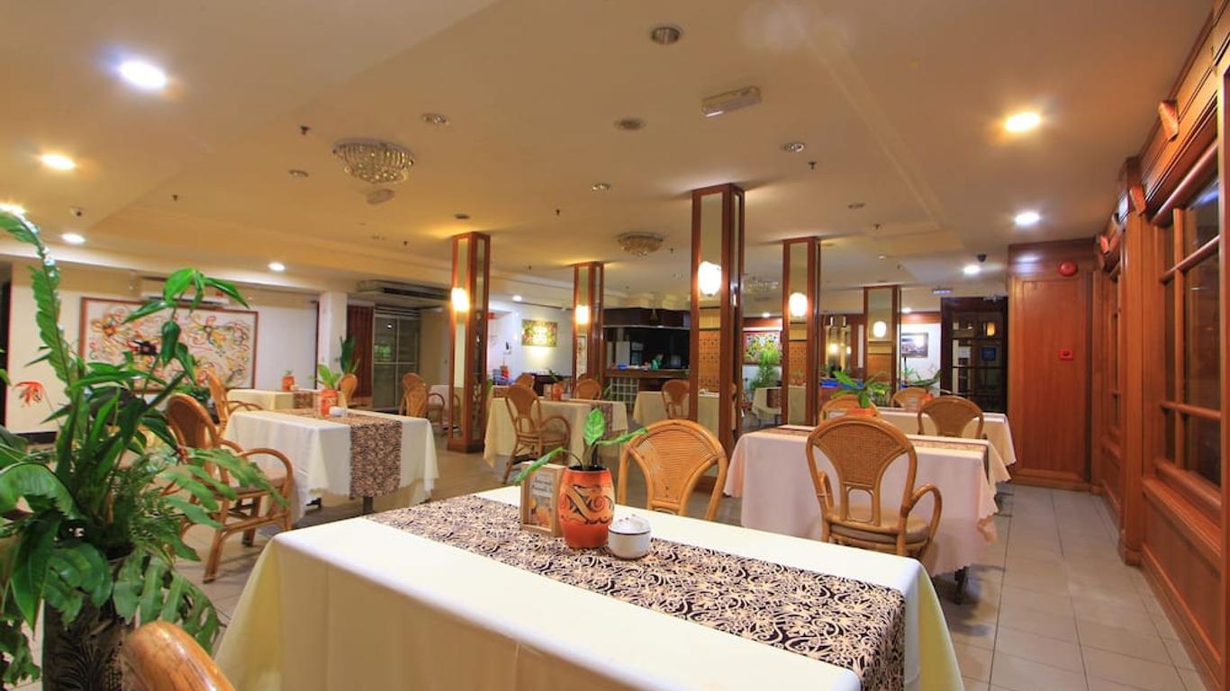 Telang Usan Hotel