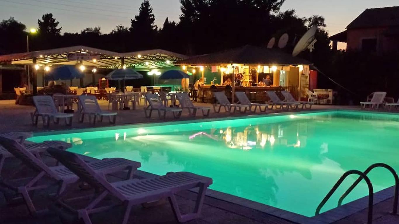 Nikolas Club Apartments