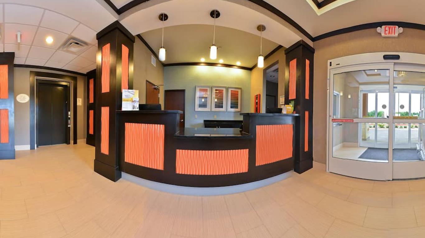 Hallmarc Studios