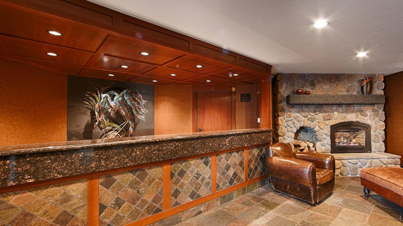 Lloyd Hotel Astoria Bayfront, Ascend Hotel Collection