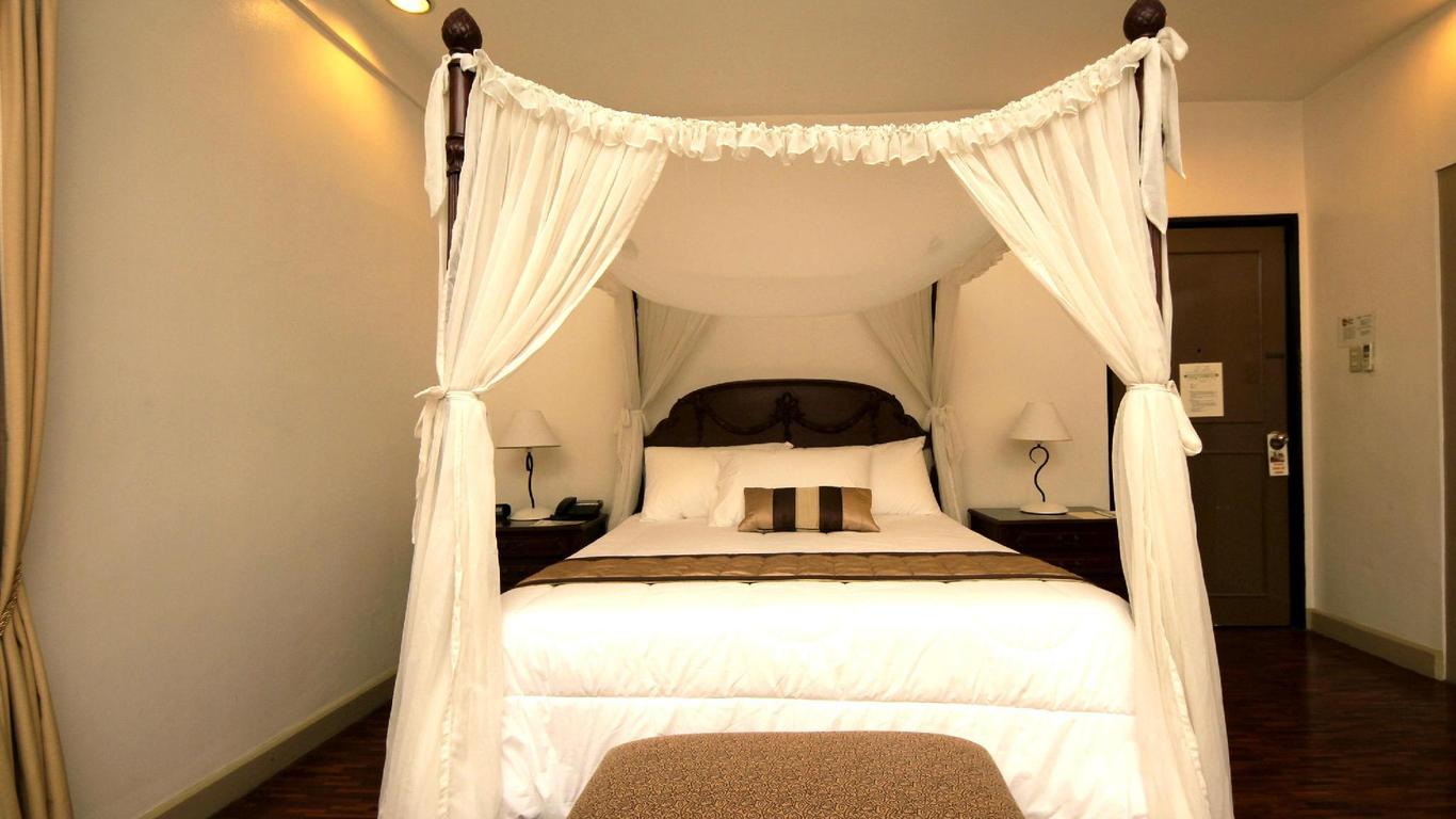 Casa Pura Inn and Suites