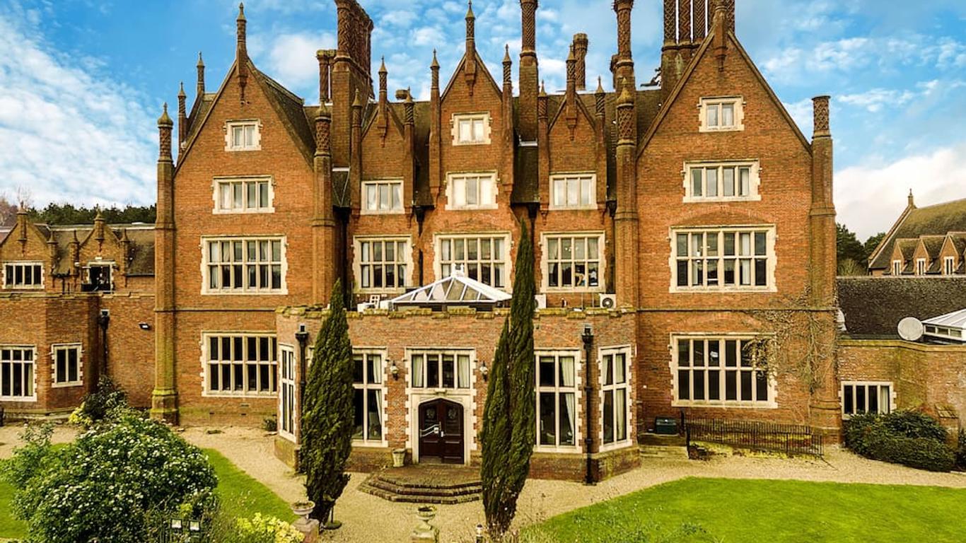 Dunston Hall