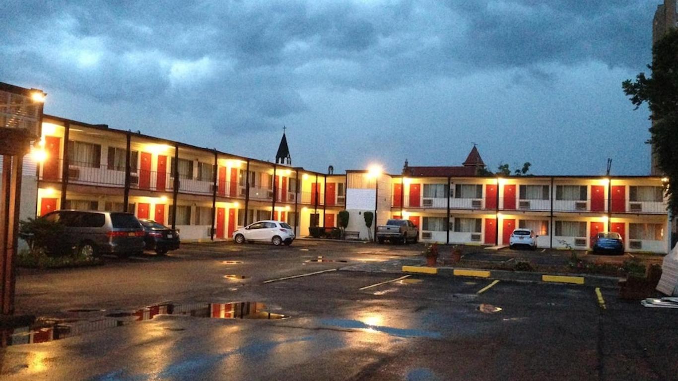 Imperial Motel