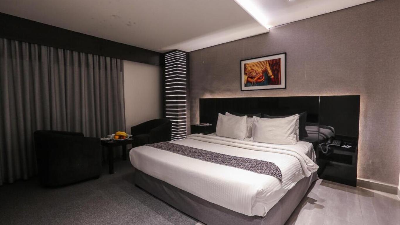 Khuttar Apartment