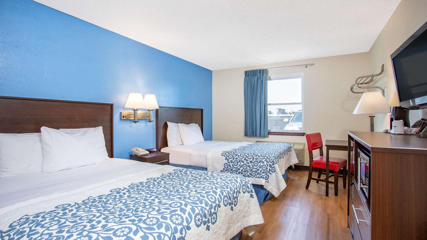 Days Inn by Wyndham Lancaster PA Dutch Country