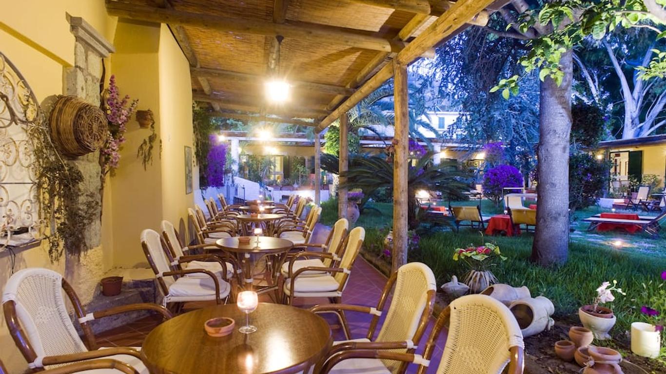 Villa Angela Hotel & Spa