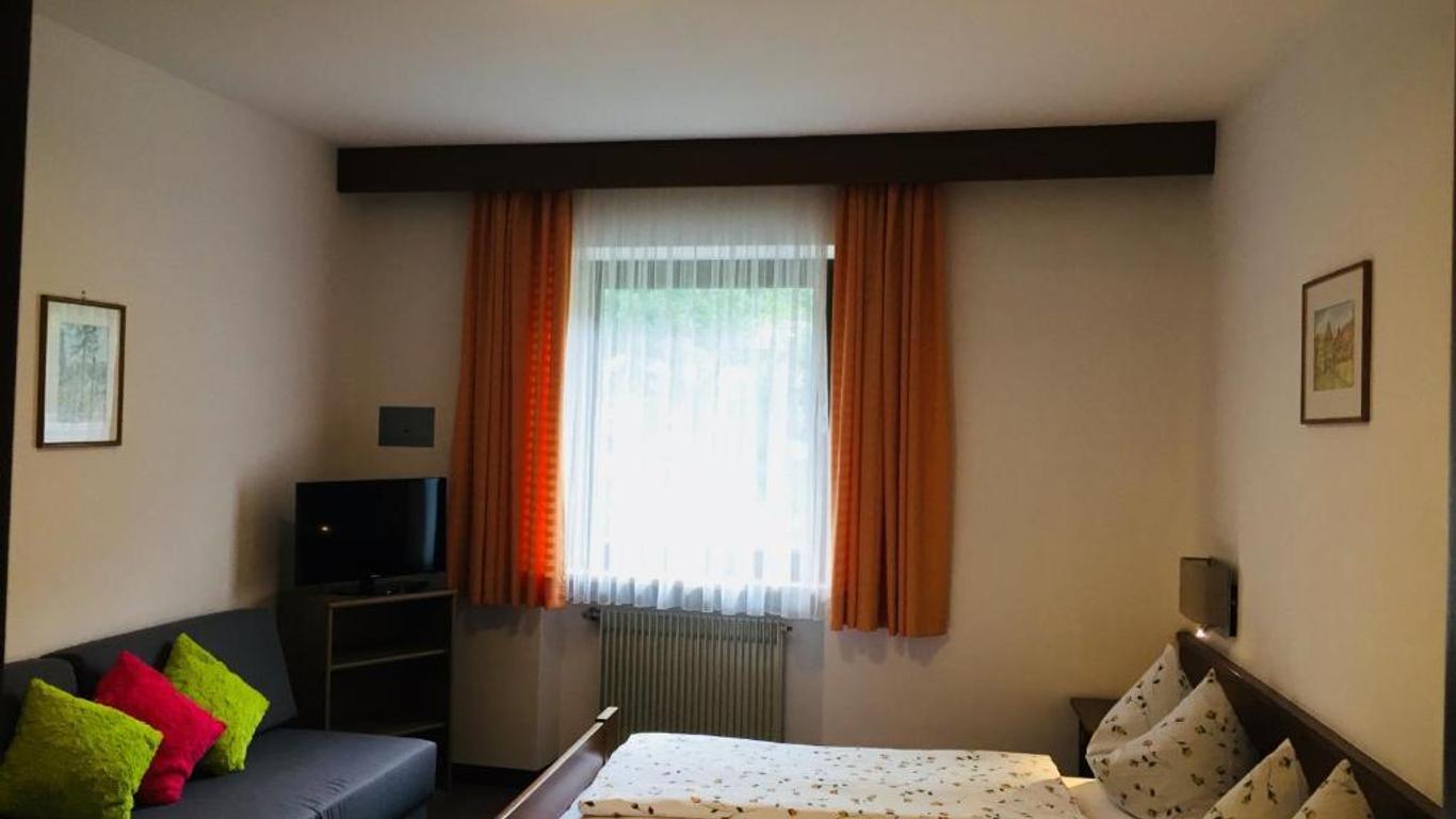 Tannerhof Bed & Breakfast