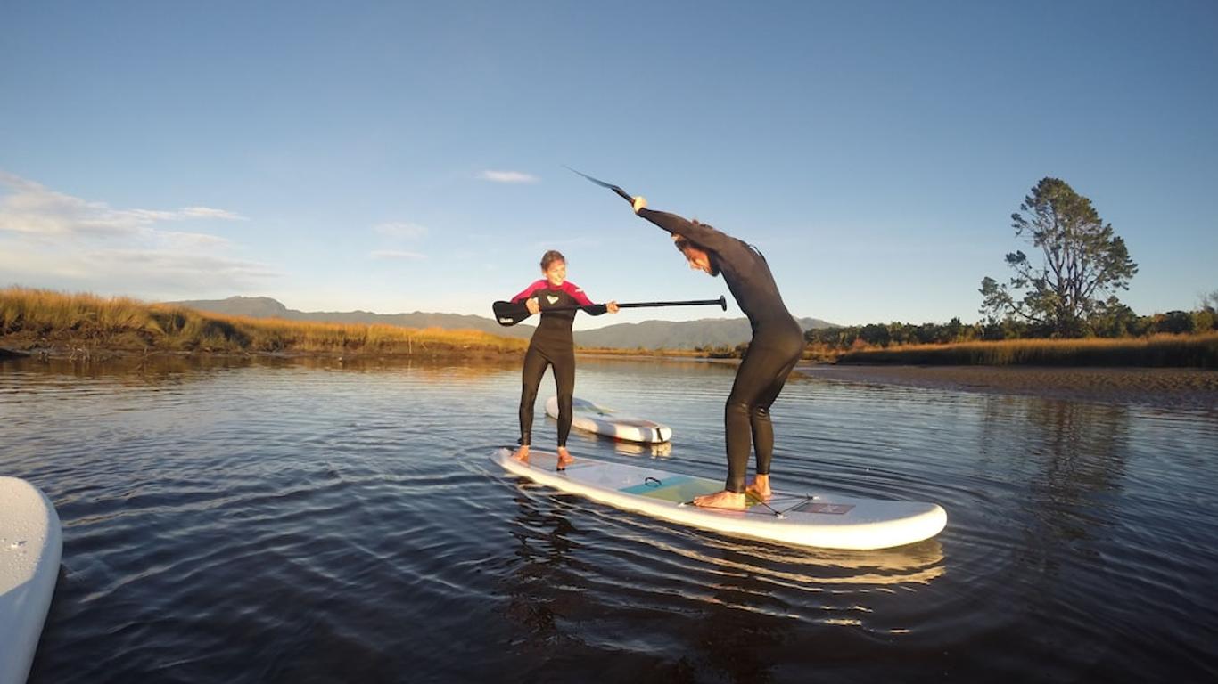 Bazil's Hostel & Surf School