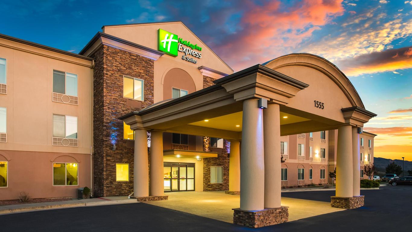 Holiday Inn Express & Suites Cedar City