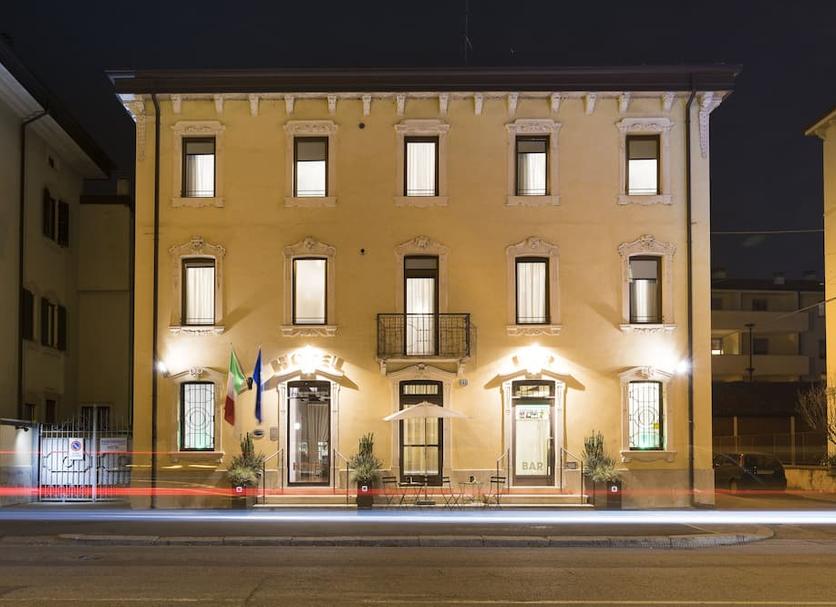 Edificio Foto