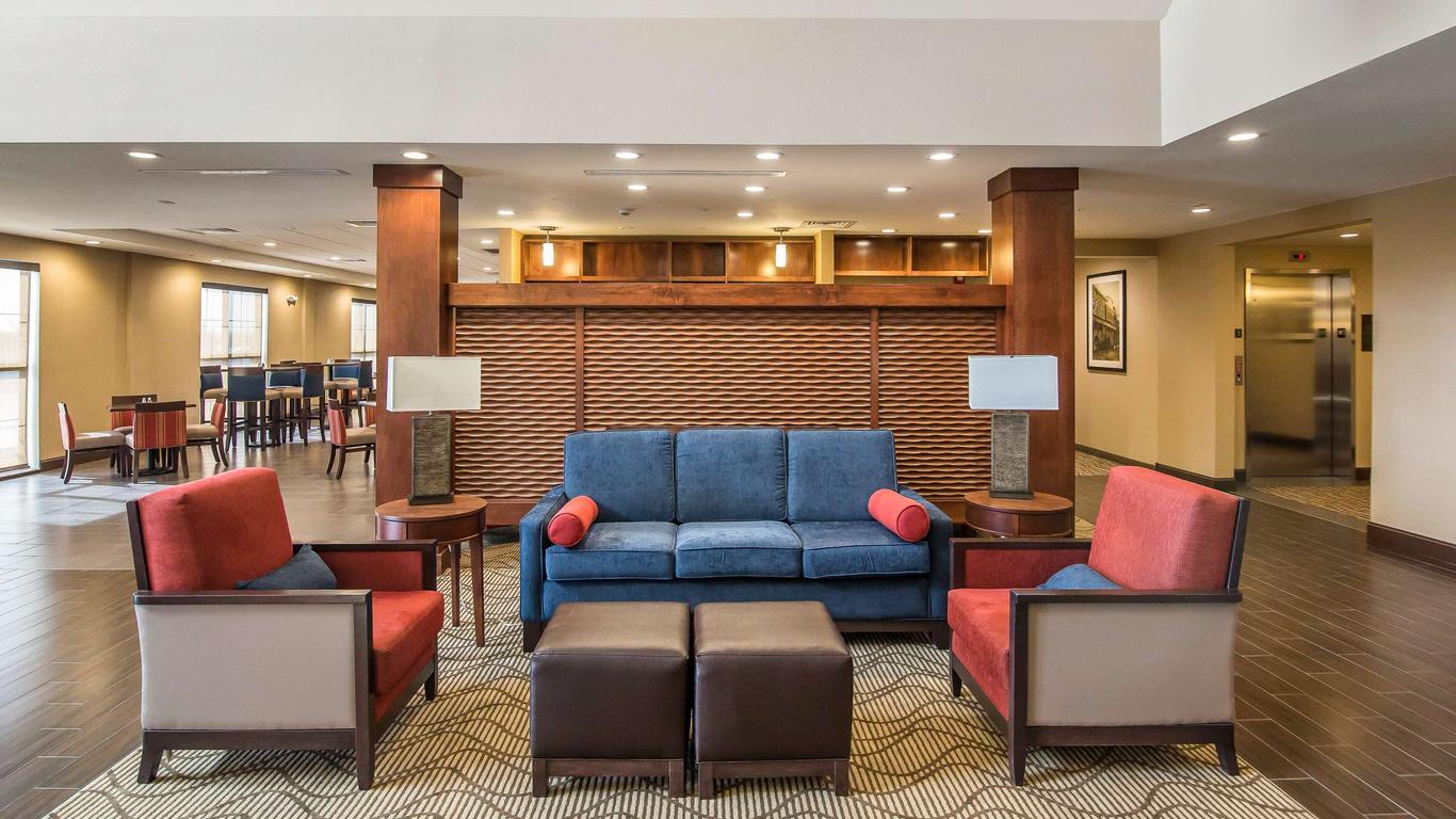 Comfort Suites - Dodge City