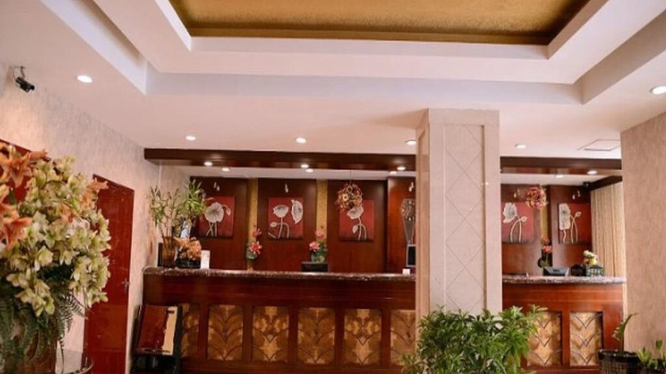 Greentree Inn Harbin City Central Avenue Hotel